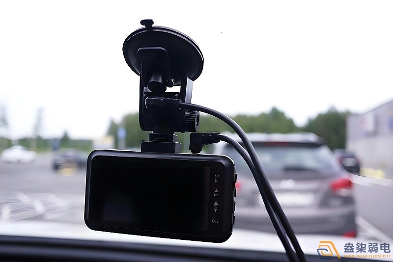 如何選擇常見的車載安防監控攝像頭？